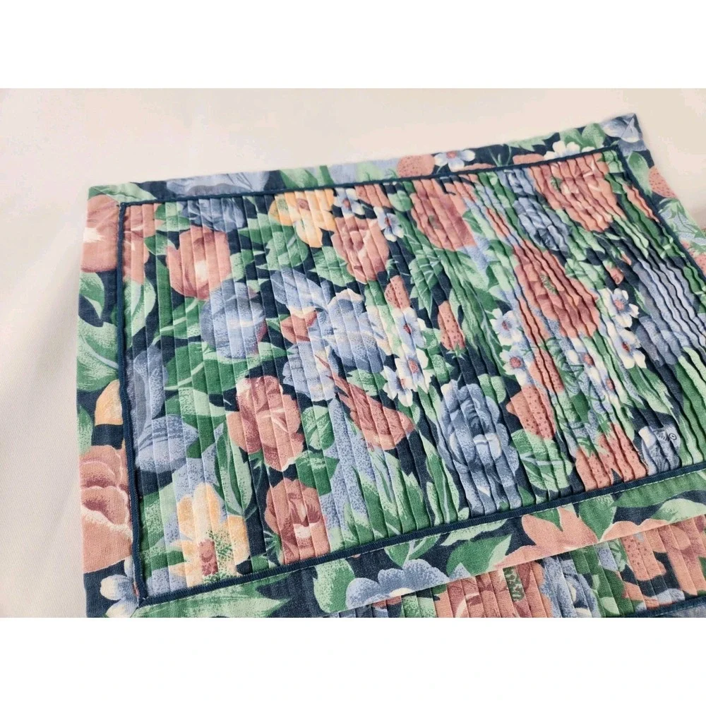 Vtg Pleated Placemats Floral Set Of 4 + Eight Fabric Napkins Cottage Core Dining